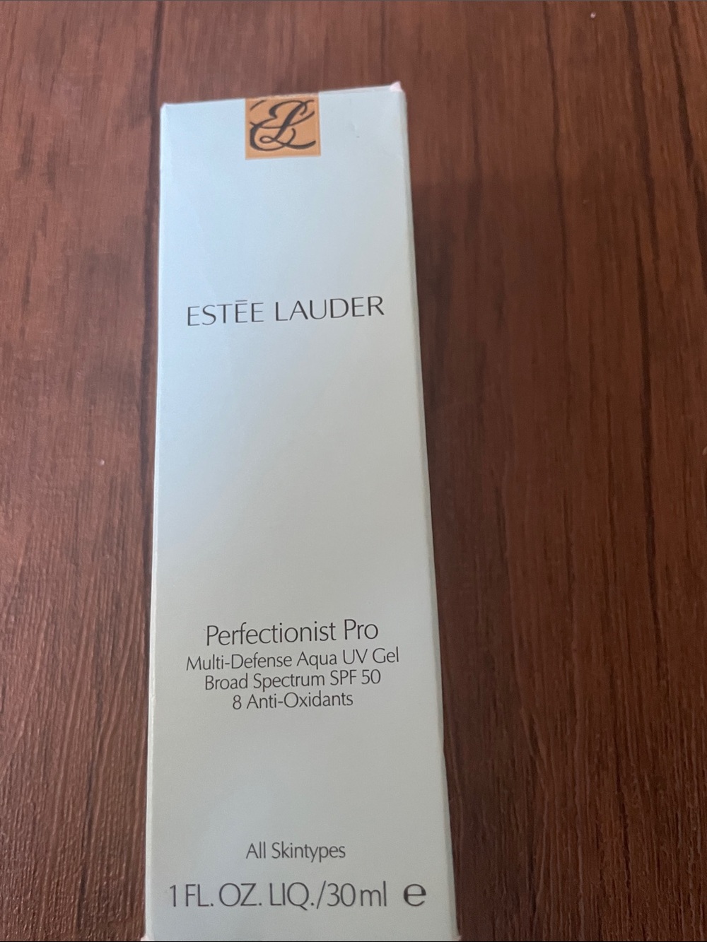Estee Lauder Perfectionist Pro Multi-Defense Aqua UV Gel SPF 50 - White